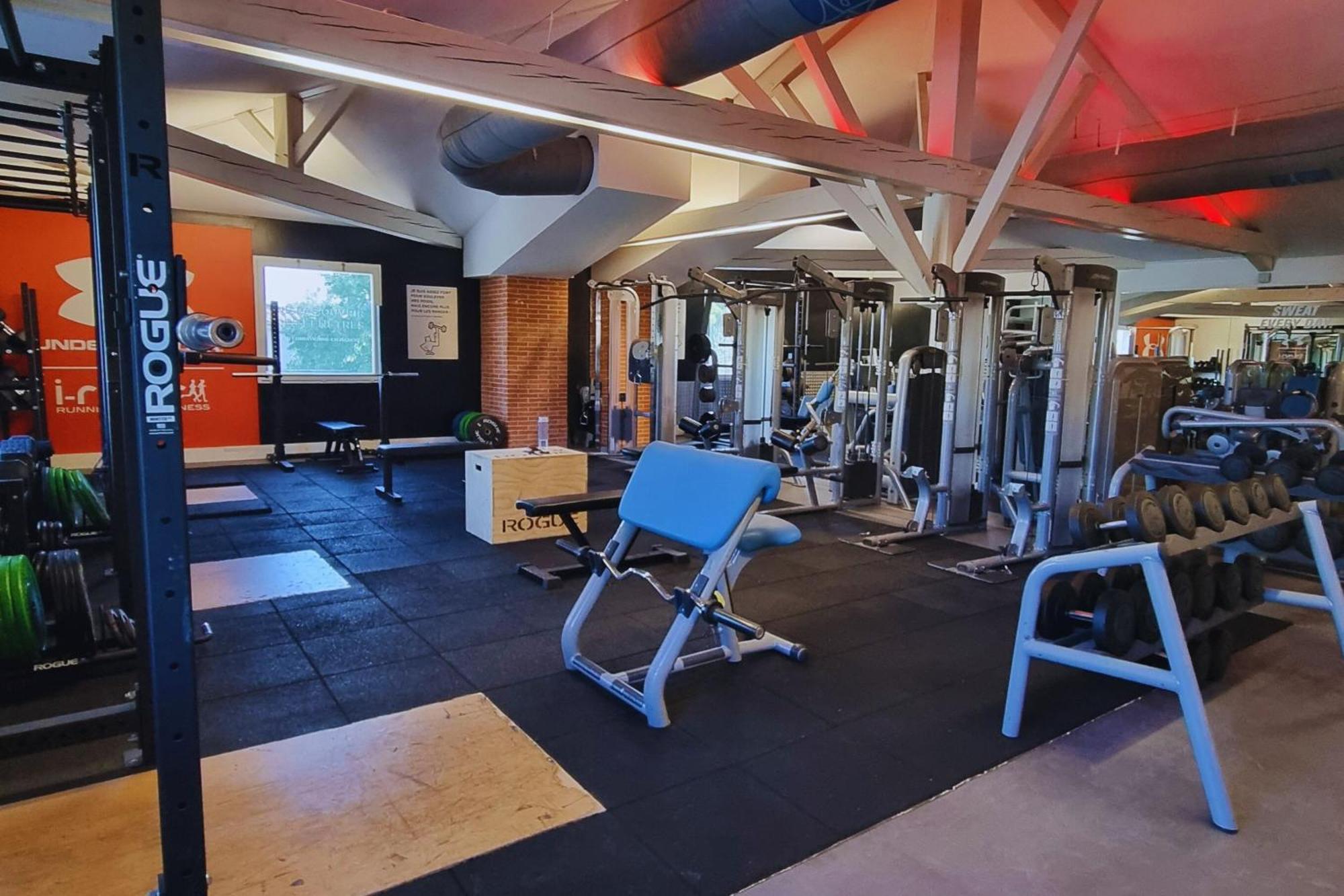 Sporting House Hôtel Toulouse Ngoại thất bức ảnh